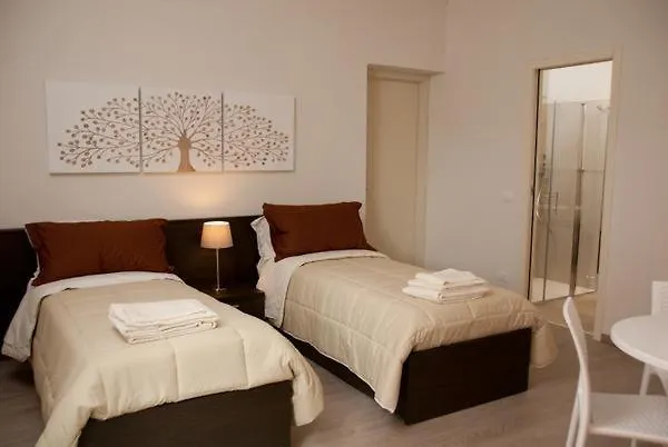 Il Marlo Suite & Breakfast Marina Di Carrara 2*,  İtalya